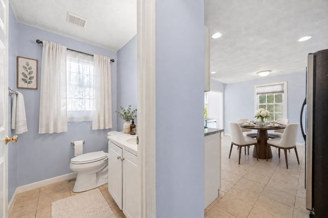 118 Granville Ave 118, Malden, MA 02148