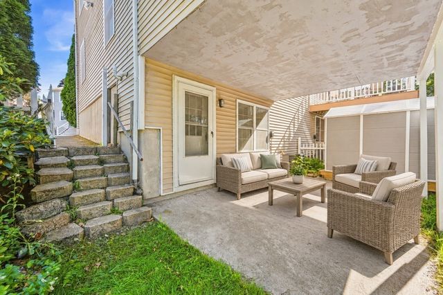 118 Granville Ave 118, Malden, MA 02148