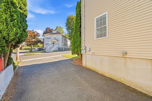 118 Granville Ave 118, Malden, MA 02148