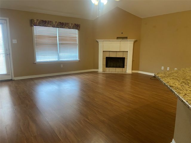 7247 Kentish Drive, Fort Worth, TX 76137