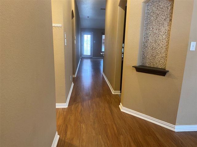 7247 Kentish Drive, Fort Worth, TX 76137