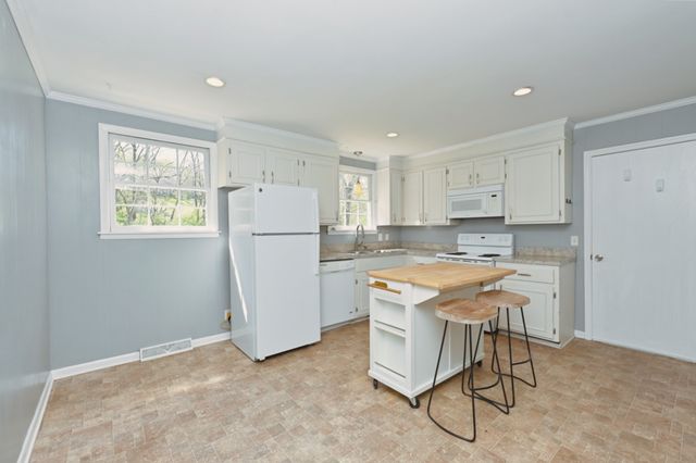 7635 Charlotte Pike Unit A, Nashville, TN 37209