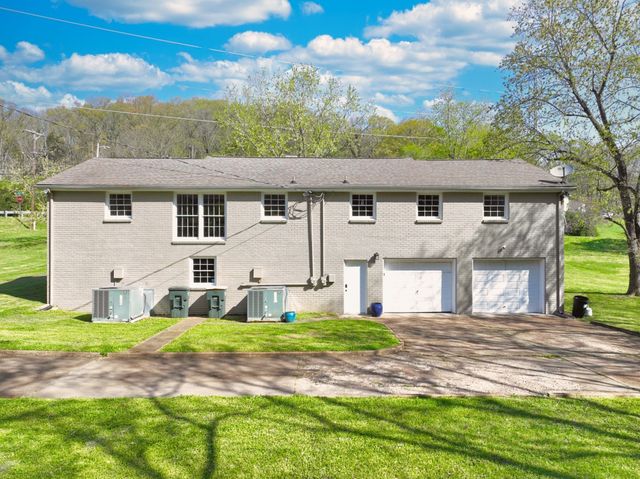 7635 Charlotte Pike Unit A, Nashville, TN 37209