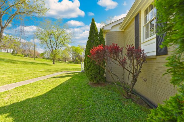 7635 Charlotte Pike Unit A, Nashville, TN 37209