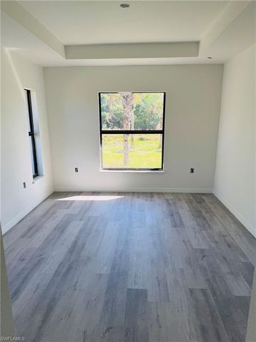 453 Greenbriar BLVD, Lehigh Acres, FL 33972