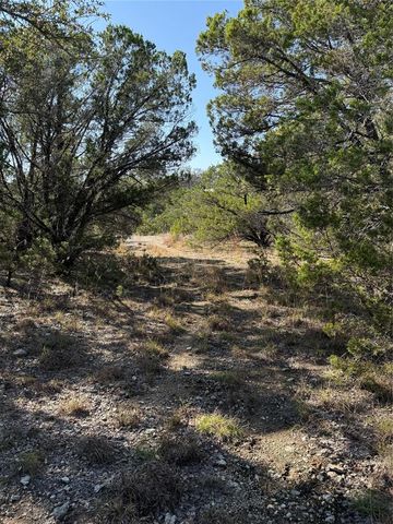 221 Ranch House RD, Wimberley, TX 78676