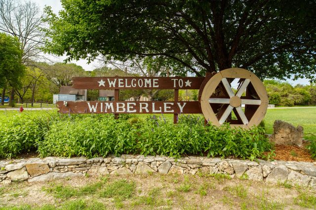 221 Ranch House RD, Wimberley, TX 78676