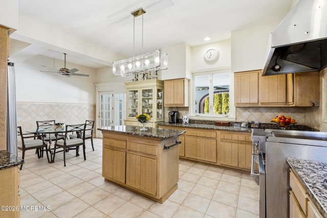 3 S Elberon Square, Long Branch, NJ 07740