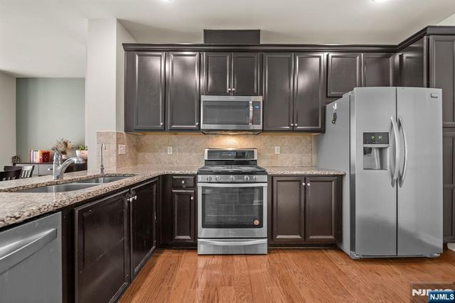 185 Wesmont Drive, Wood Ridge, NJ 07075