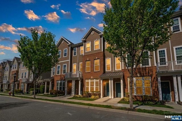 185 Wesmont Drive, Wood Ridge, NJ 07075