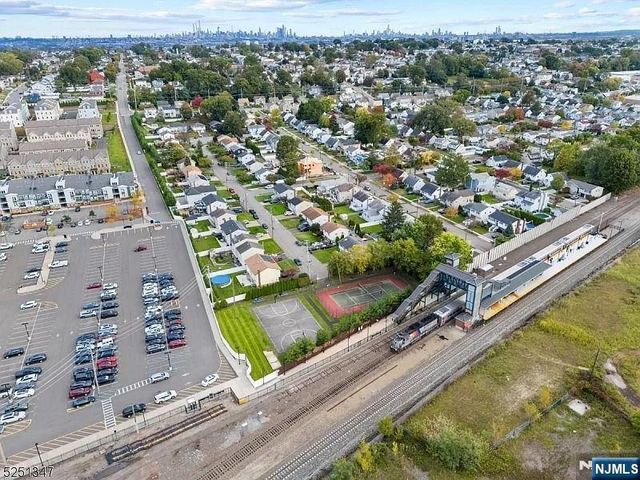 185 Wesmont Drive, Wood Ridge, NJ 07075