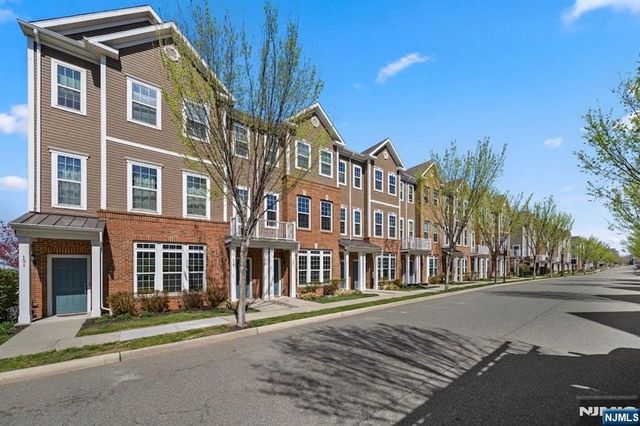 185 Wesmont Drive, Wood Ridge, NJ 07075