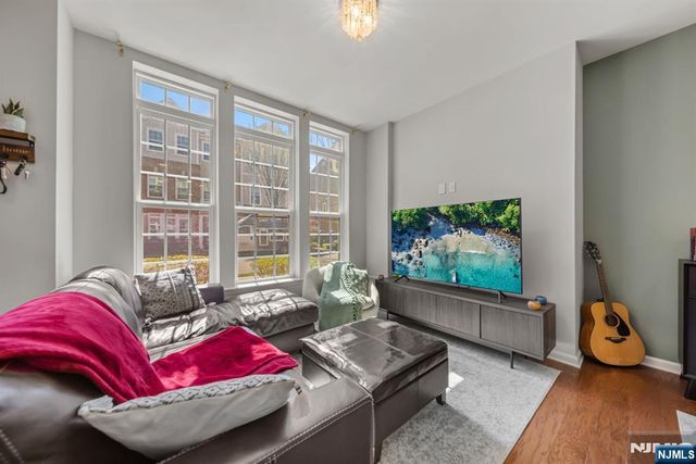 185 Wesmont Drive, Wood Ridge, NJ 07075