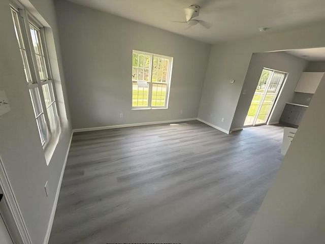 616 S 7th Street, Burlington, KS 66839