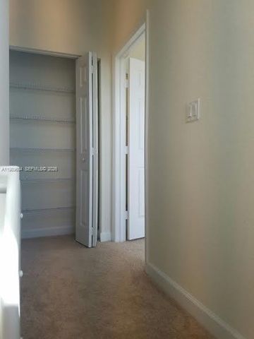 9205 W 33rd Way 9205, Hialeah, FL 33018