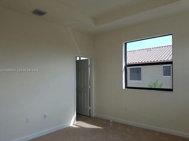 9205 W 33rd Way 9205, Hialeah, FL 33018