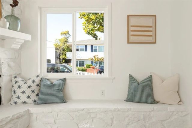 1585 Miramar, Newport Beach, CA 92661