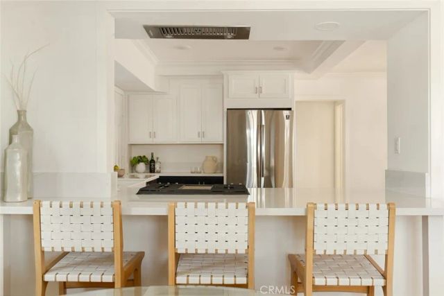 1585 Miramar, Newport Beach, CA 92661