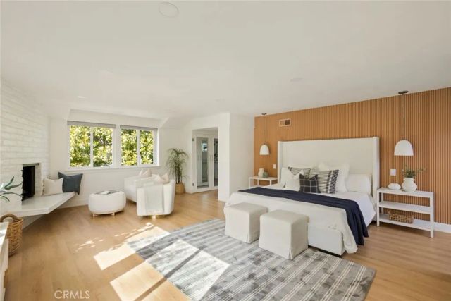 1585 Miramar, Newport Beach, CA 92661