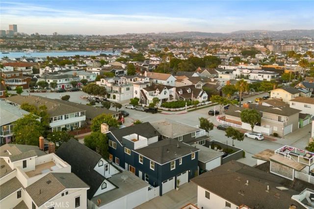 1585 Miramar, Newport Beach, CA 92661