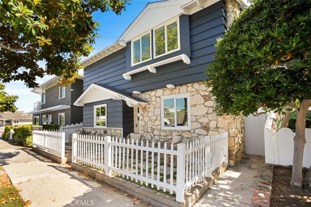 1585 Miramar, Newport Beach, CA 92661