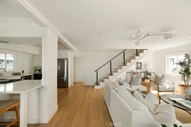 1585 Miramar, Newport Beach, CA 92661