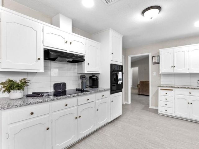 3709 Ashford Avenue, Fort Worth, TX 76133