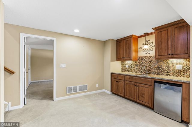18455 95th Place N, Maple Grove, MN 55311