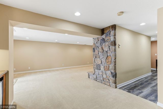 18455 95th Place N, Maple Grove, MN 55311