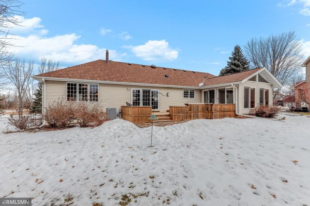 18455 95th Place N, Maple Grove, MN 55311