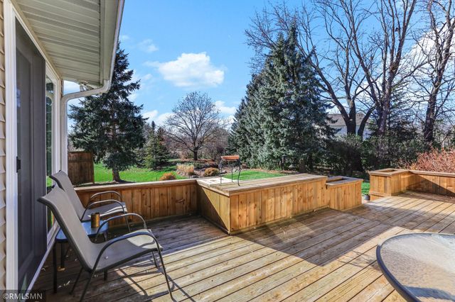 18455 95th Place N, Maple Grove, MN 55311