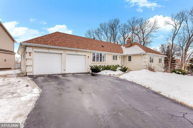 18455 95th Place N, Maple Grove, MN 55311
