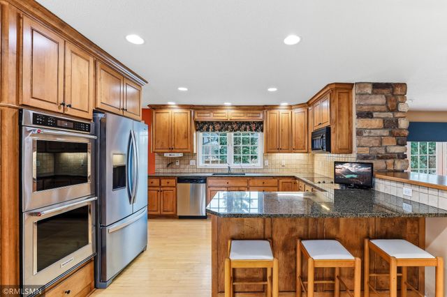 18455 95th Place N, Maple Grove, MN 55311