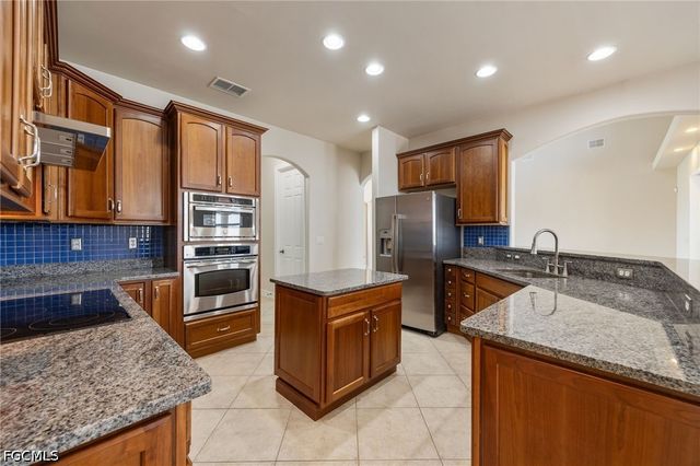 1128 NW 43rd AVE, Cape Coral, FL 33993