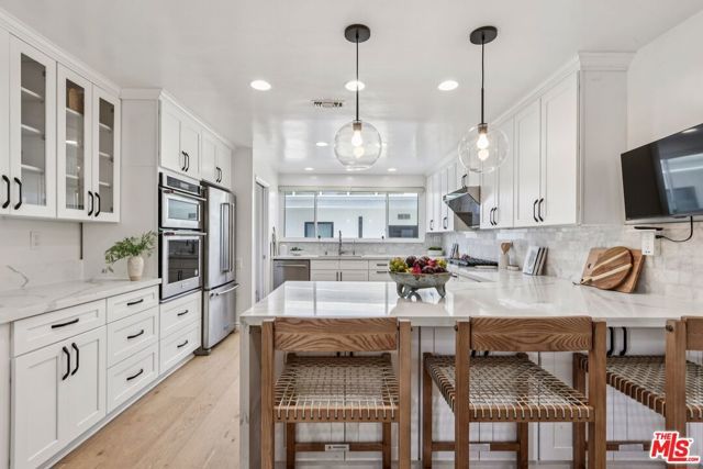 3328 Red Rose Drive, Encino (los Angeles), CA 91436