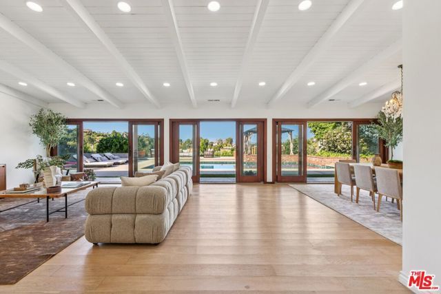 3328 Red Rose Drive, Encino (los Angeles), CA 91436