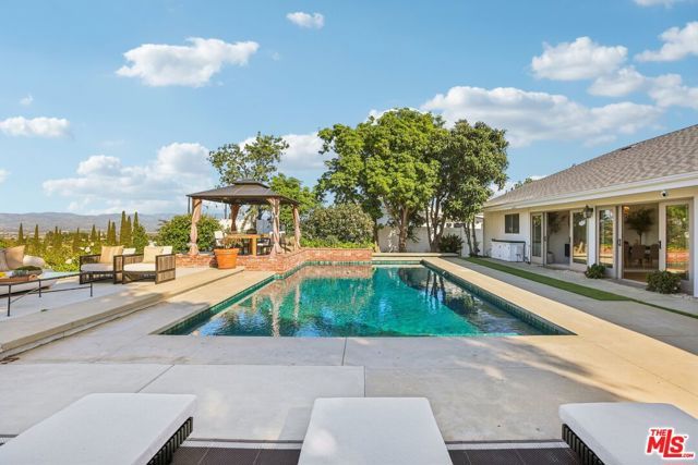 3328 Red Rose Drive, Encino (los Angeles), CA 91436