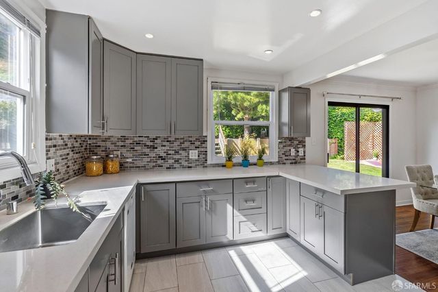 819 Thornhill Drive, Daly City, CA 94015