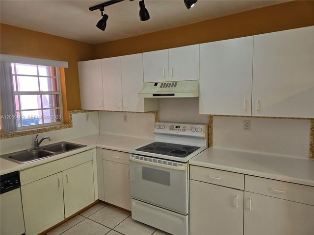 15416 SW 50th Terrace, Miami, FL 33185
