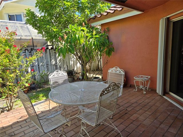 15416 SW 50th Terrace, Miami, FL 33185