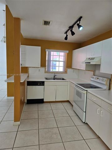 15416 SW 50th Terrace, Miami, FL 33185