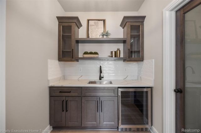 50246 Arcadia Drive, Macomb Township, MI 48042