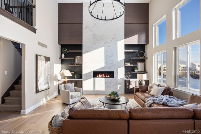 50246 Arcadia Drive, Macomb Township, MI 48042