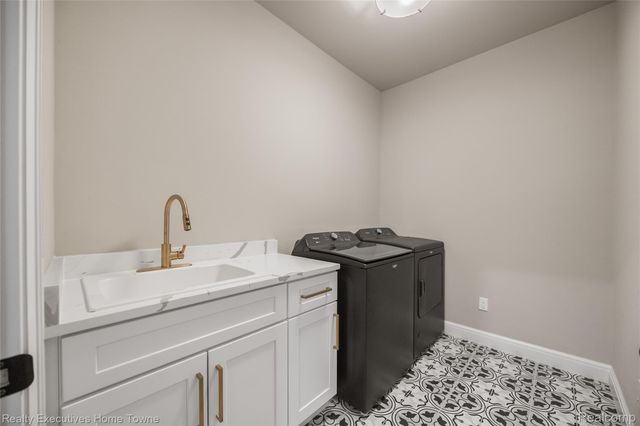 50246 Arcadia Drive, Macomb Township, MI 48042