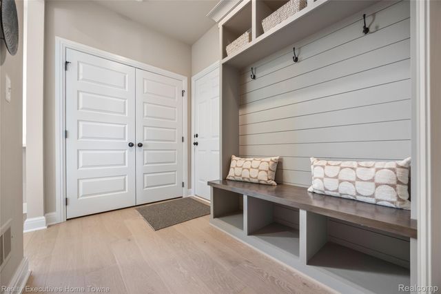 50246 Arcadia Drive, Macomb Township, MI 48042