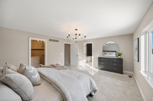 50246 Arcadia Drive, Macomb Township, MI 48042