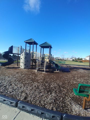17337 Retford Drive, Westfield, IN 46074