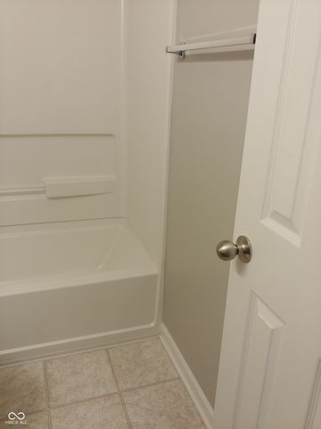 17337 Retford Drive, Westfield, IN 46074