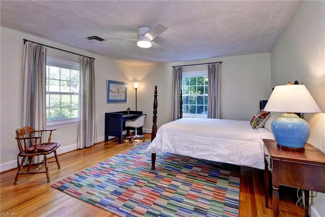 21 Westover RD, Newport News, VA 23601