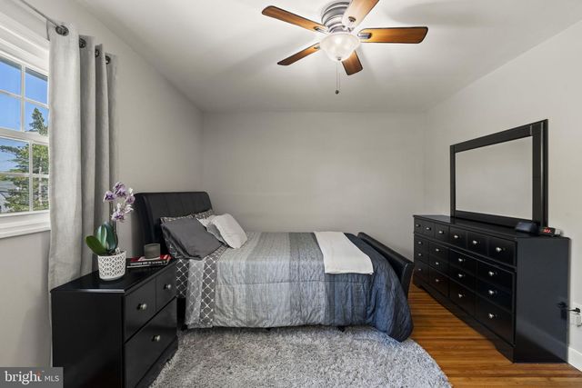 15 E TAMPA AVE, Cherry Hill, NJ 08034